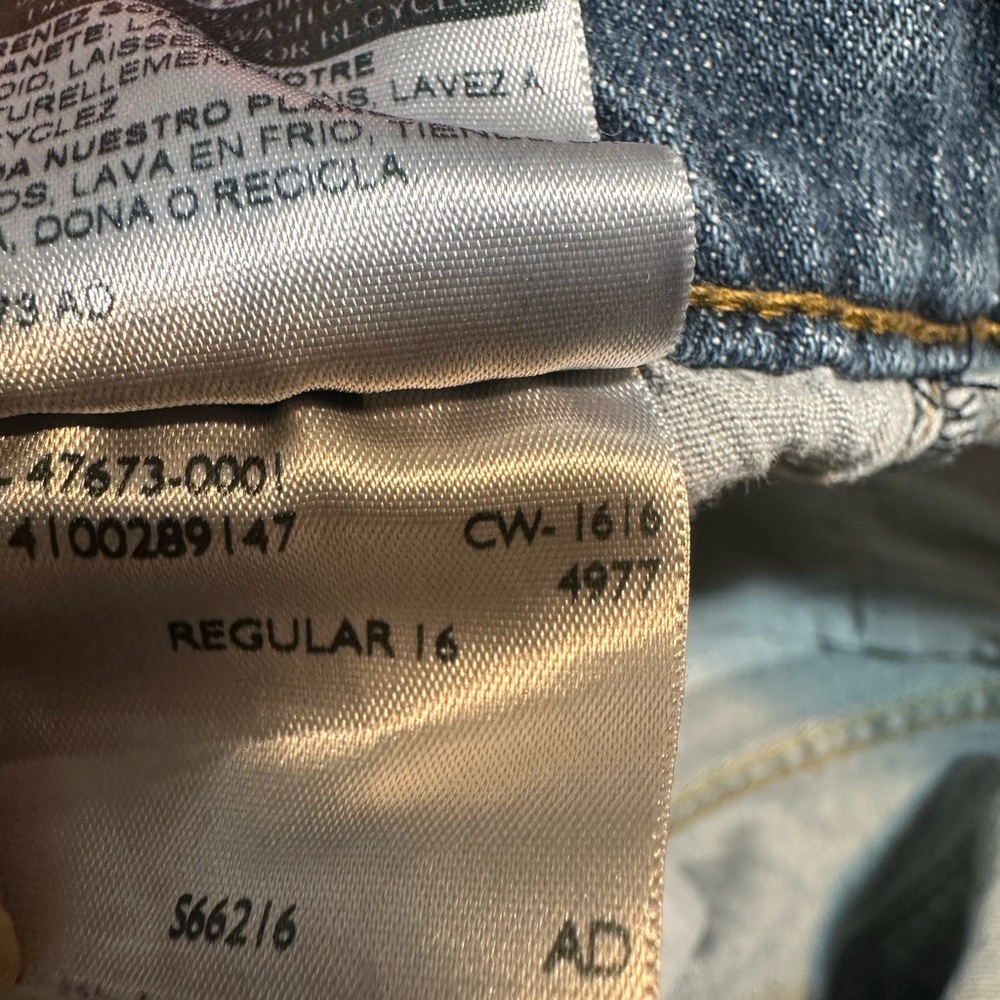 Levi’s Denizen Skinny Fit Jeans (Size 16) - Picture 10 of 11